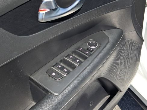 Used 2022 Kia Forte GT-Line w/ GT-Line Technology Package FWD image 26