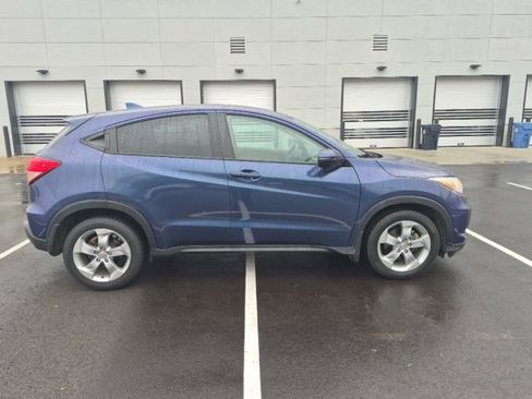 Used 2016 Honda HR-V EX image 4