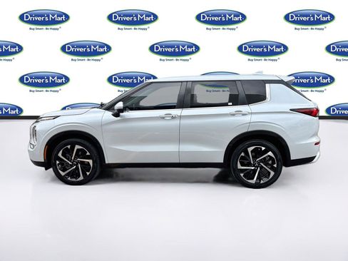 Used 2022 Mitsubishi Outlander SE AWD/4WD image 4