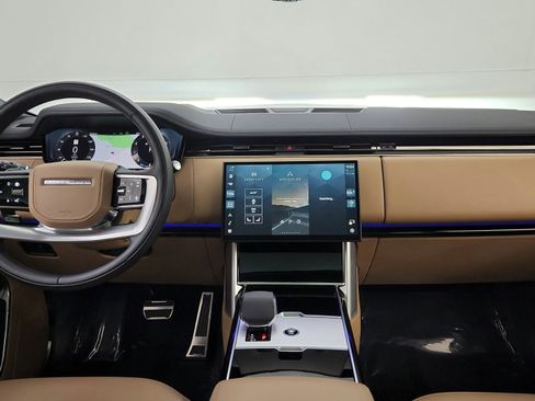 Used 2025 Land Rover Range Rover Long Wheelbase SE AWD/4WD image 20
