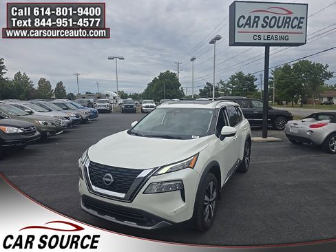 Used 2022 Nissan Rogue SL w/ SL Premium Package image 1
