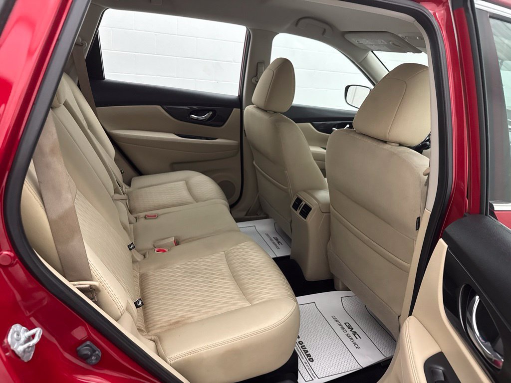 Used 2017 Nissan Rogue S FWD image 29