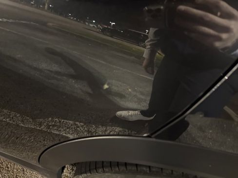 Used 2023 BMW X6 xDrive40i w/ Premium Package image 11