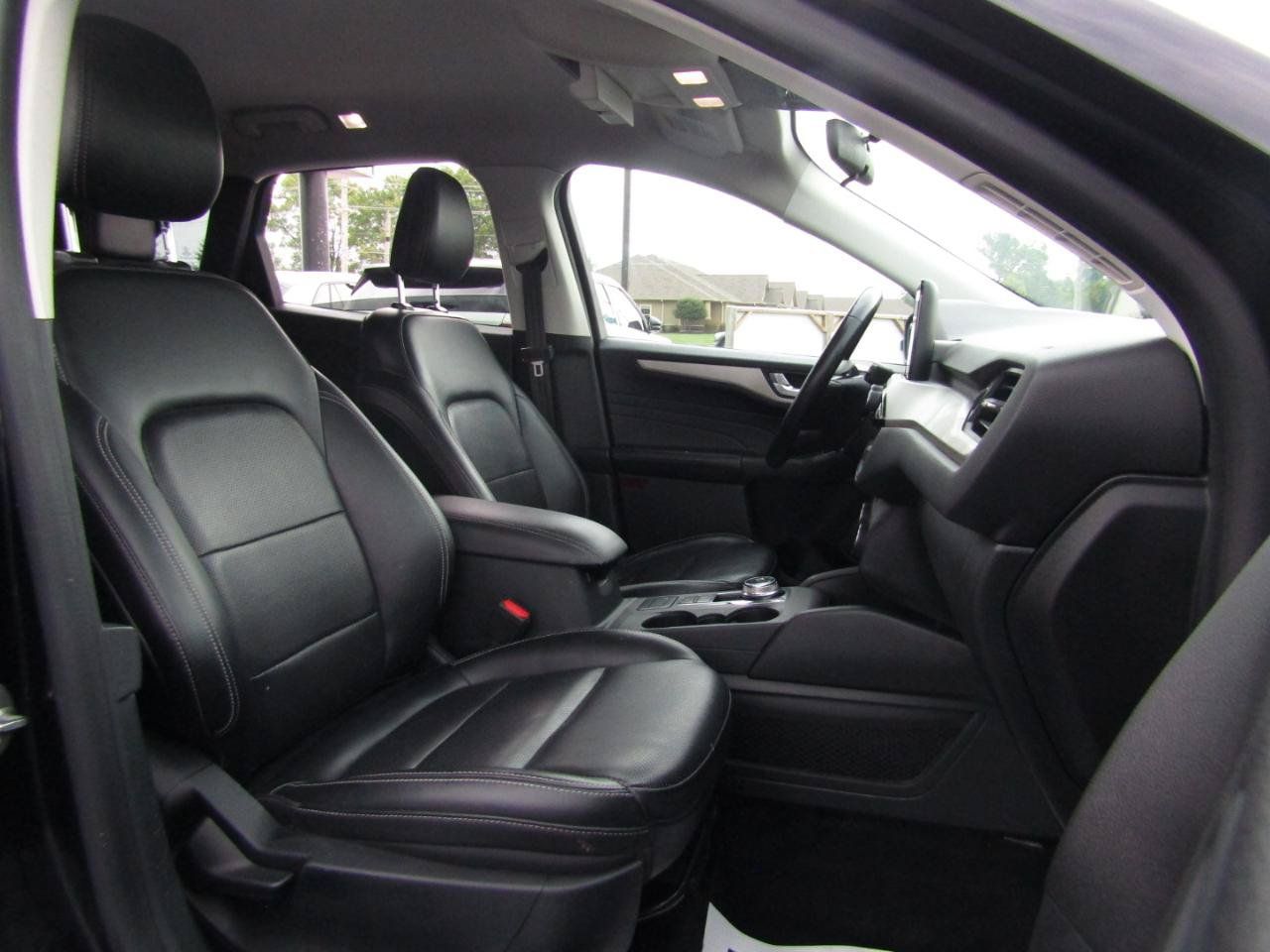 Used 2021 Ford Escape SEL FWD image 24