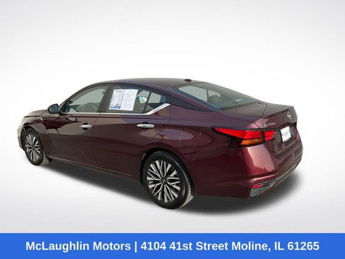 Used 2024 Nissan Altima 2.5 SV image 13