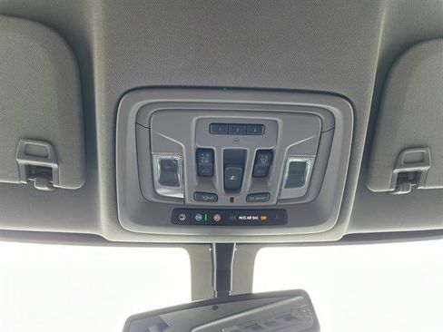 Used 2021 Chevrolet Silverado 3500 LTZ w/ LTZ Convenience Package AWD/4WD image 22