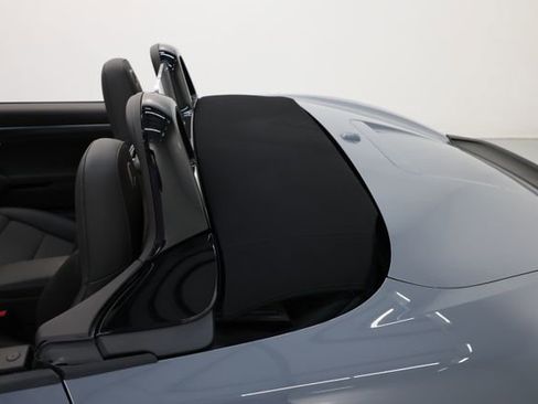 Used 2024 Porsche 718 Boxster S RWD image 79