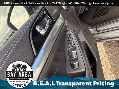 Used 2021 Nissan Maxima 3.5 SV w/ Floor Mat Group FWD image 12