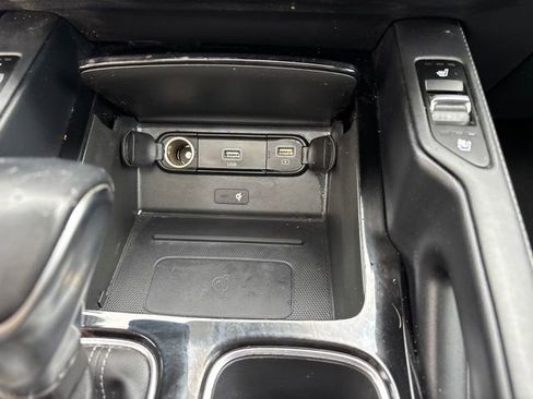 Used 2022 Kia Telluride EX w/ EX Premium Package AWD/4WD image 27