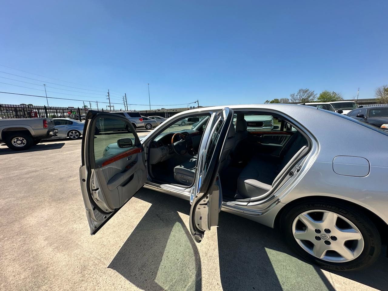 Used 2004 Lexus LS 430 RWD image 65