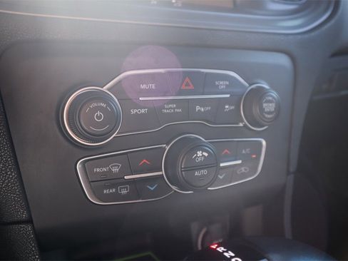 Used 2023 Dodge Charger R/T w/ Blacktop Package image 18