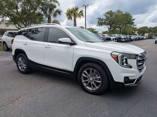 Used 2023 GMC Terrain SLT w/ Infotainment Package II FWD video 2