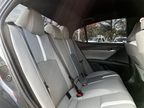 Used 2025 Toyota Camry Hybrid image 26