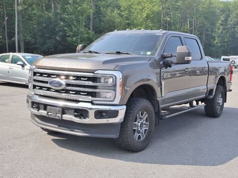 Used 2023 Ford F350 Lariat w/ Lariat Ultimate Package AWD/4WD image 3