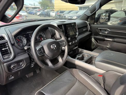 Used 2024 RAM 1500 Laramie AWD/4WD image 28