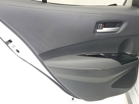 Used 2022 Toyota Corolla XSE image 15