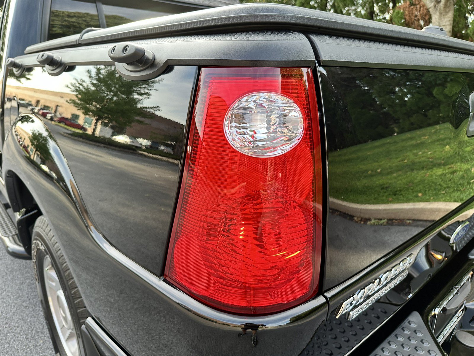Used 2004 Ford Explorer Sport Trac 4x4 image 80