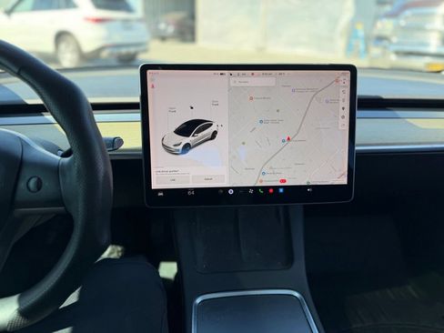 Used 2022 Tesla Model 3 Long Range AWD/4WD image 9
