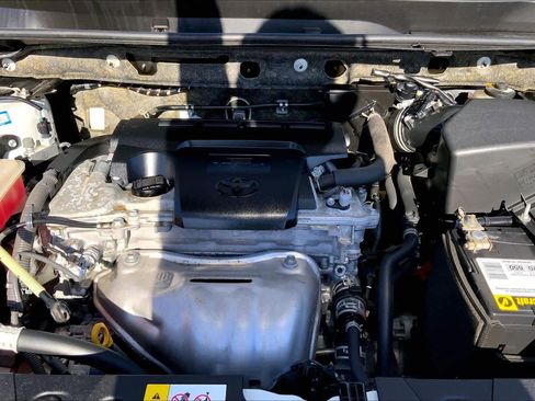 Used 2018 Toyota RAV4 XLE image 31