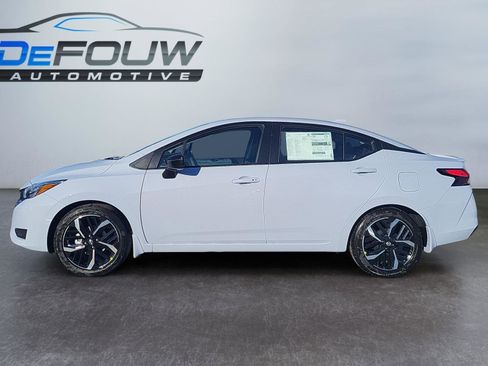 New 2025 Nissan Versa SR w/ Trunk Package image 6