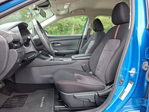 Used 2024 Nissan Sentra SR FWD image 14