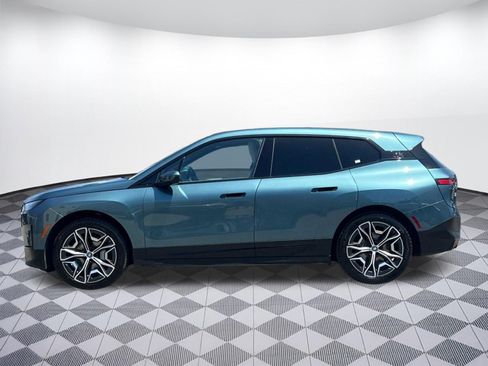 Used 2023 BMW iX xDrive50 AWD/4WD image 2