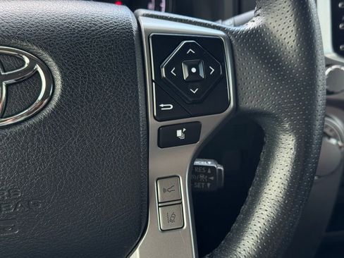 Used 2022 Toyota 4Runner SR5 Premium w/ Moonroof Package RWD image 27