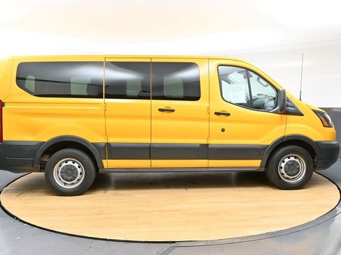 Used 2018 Ford Transit 150 XL RWD image 8