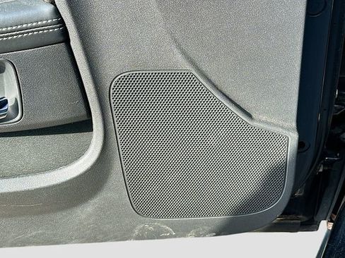 Used 2011 Dodge Challenger SRT8 image 19