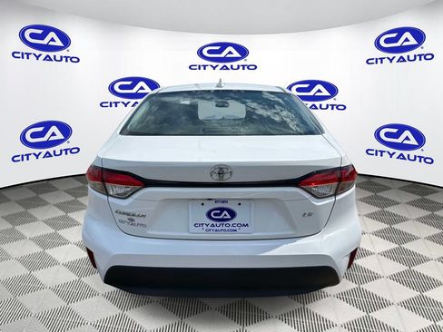 Used 2023 Toyota Corolla LE FWD image 4