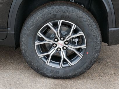 New 2026 GMC Acadia AT4 w/ Luxury Package