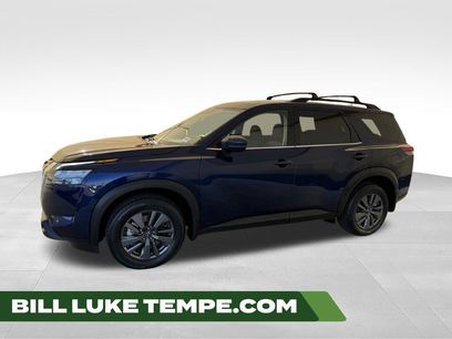 Used 2024 Nissan Pathfinder SV
