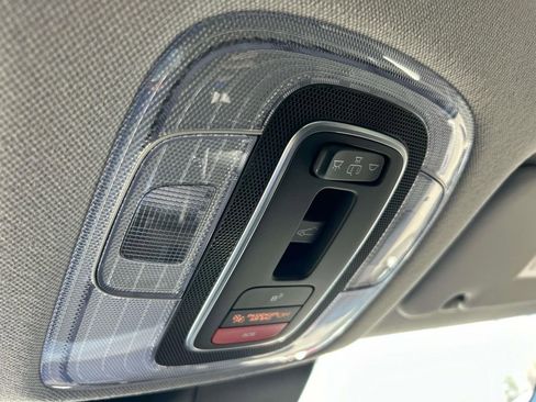 New 2026 Hyundai Elantra Limited image 32