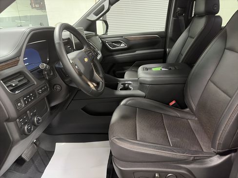 Used 2023 Chevrolet Tahoe High Country image 12