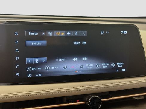 Used 2023 Nissan Ariya AWD image 21