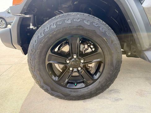 Used 2021 Jeep Wrangler Unlimited Sport image 10