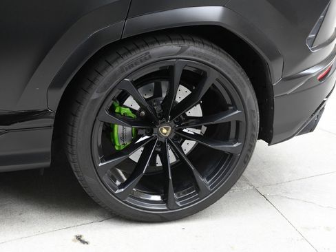 Used 2021 Lamborghini Urus image 26