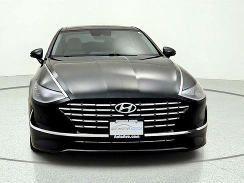 Used 2023 Hyundai Sonata Limited FWD image 2