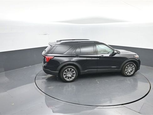 New 2026 Ford Explorer Active w/ Active Comfort Package image 27