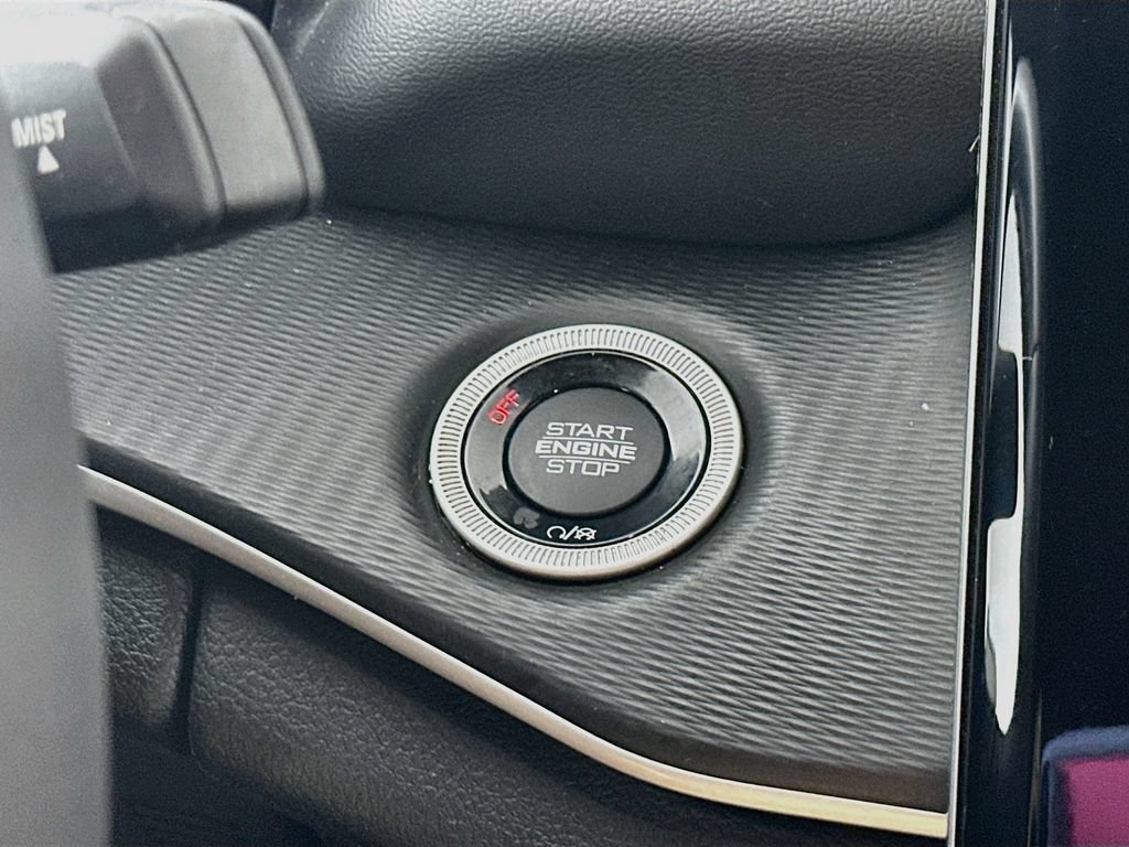 Certified 2024 Jeep Grand Cherokee Altitude AWD/4WD image 23