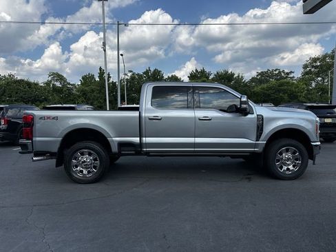 Used 2023 Ford F250 Lariat w/ Lariat Ultimate Package AWD/4WD image 4