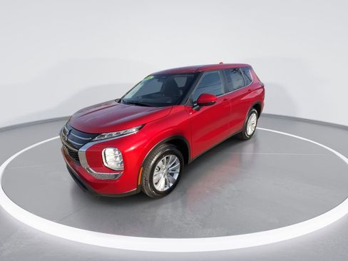 New 2026 Mitsubishi Outlander ES FWD image 4