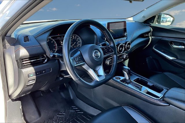 Used 2023 Nissan Sentra SR w/ SR Premium Package FWD image 16