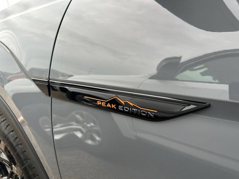 Certified 2026 Volkswagen Atlas Peak Edition AWD/4WD image 12