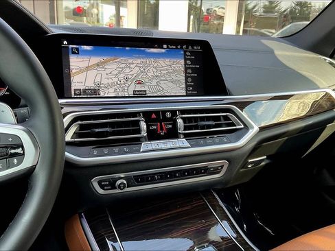 Used 2021 BMW X5 sDrive40i w/ M Sport Package RWD image 15