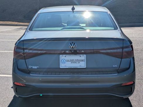New 2026 Volkswagen Jetta SE image 5