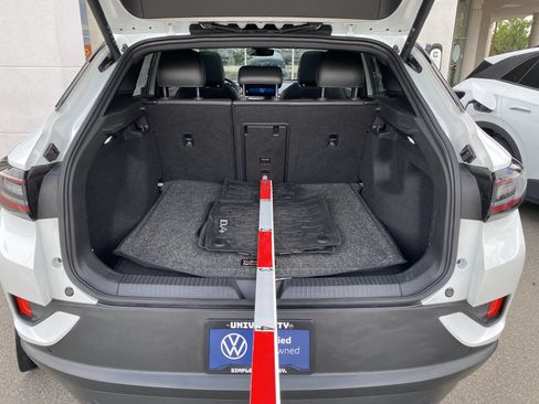 Certified 2023 Volkswagen ID.4 Pro S AWD/4WD image 19