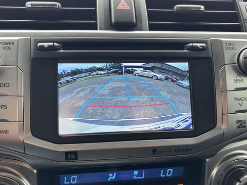 Used 2015 Toyota 4Runner Limited image 6