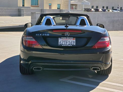 Used 2013 Mercedes-Benz SLK 250 w/ Premium I Pkg image 6