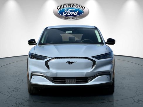 New 2025 Ford Mustang Mach-E Select w/ Comfort Package Lite image 9